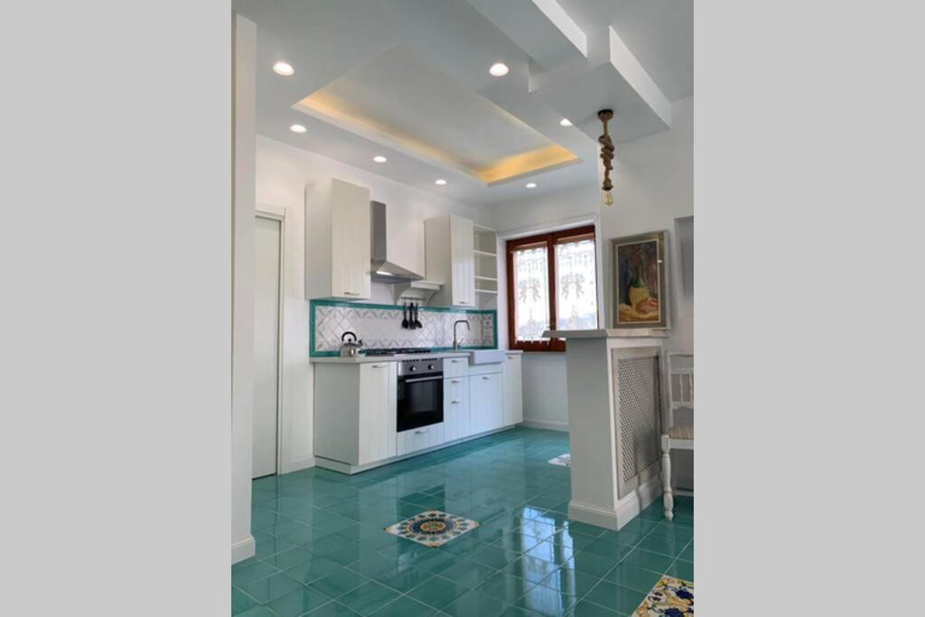 Super Attico Vista Mare Con Piscina Appartement Sorrento Buitenkant foto