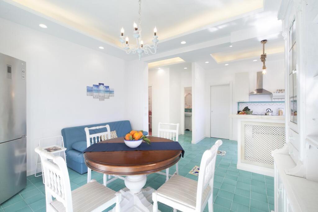Super Attico Vista Mare Con Piscina Appartement Sorrento Buitenkant foto