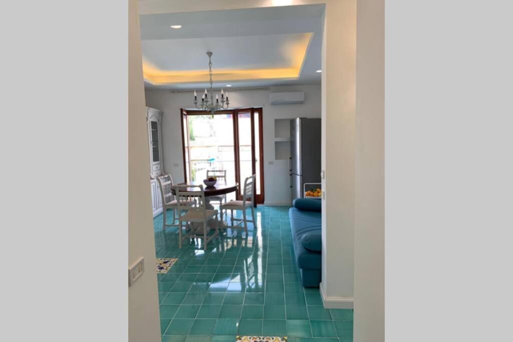 Super Attico Vista Mare Con Piscina Appartement Sorrento Buitenkant foto