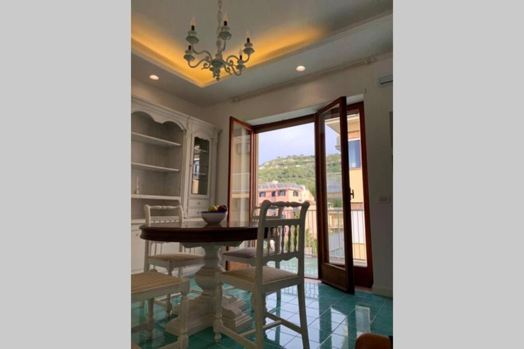 Super Attico Vista Mare Con Piscina Appartement Sorrento Buitenkant foto