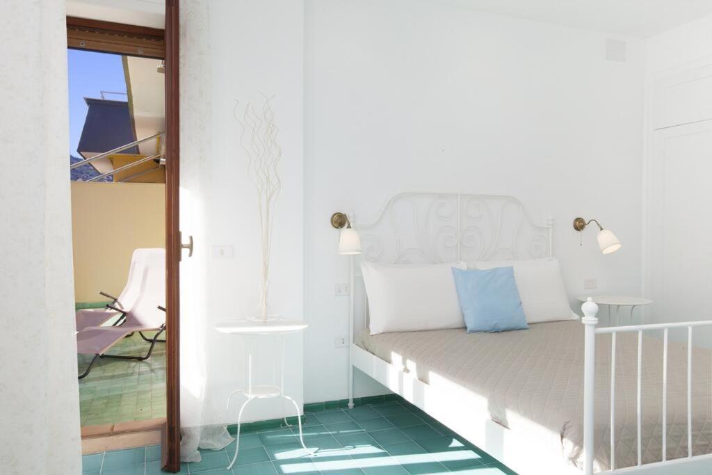Super Attico Vista Mare Con Piscina Appartement Sorrento Buitenkant foto