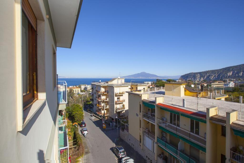 Super Attico Vista Mare Con Piscina Appartement Sorrento Buitenkant foto